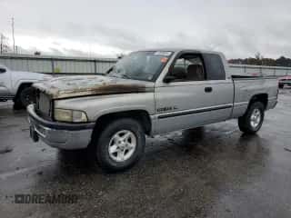 2001 Dodge 1500 с VIN 1B7HC13Z91J261987, выставлен на аукционе Copart как лот 81808844 с пробегом Не указан миль и Списание • Salvage title. История ставок и продаж доступна на DreamBid. Изображение 1.