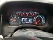 ✅ 2018 Chevrolet Suburban LT • VIN: 1GNSKHKC8JR400532 • Lot: 89736645. Wystawiony na Copart z przebiegiem 209 973 mil. Bezpłatny archiwum sprzedaży aukcyjnych z USA i szczegółowy raport historii pojazdu na DreamBid. Zdjęcie 9.