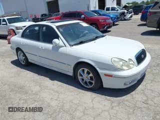 2002 Hyundai Sonata GLS с VIN KMHWF35H82A690890, выставлен на аукционе IAAI как лот 42576690 с пробегом 147 370 миль миль и . История ставок и продаж доступна на DreamBid. Изображение 1.