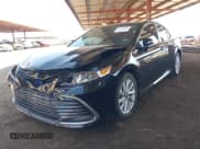 ✅ 2022 Toyota Camry LE • VIN: 4T1C11AK7NU716907 • Lot: 43173006. Wystawiony na IAAI z przebiegiem 56 608 mil. Bezpłatny archiwum sprzedaży aukcyjnych z USA i szczegółowy raport historii pojazdu na DreamBid. Zdjęcie 2.