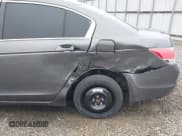 ✅ 2010 Honda Accord LX • VIN: 1HGCP2F34AA144718 • Lot: 43550803. Wystawiony na IAAI z przebiegiem 154 540 mil. Bezpłatny archiwum sprzedaży aukcyjnych z USA i szczegółowy raport historii pojazdu na DreamBid. Zdjęcie 6.