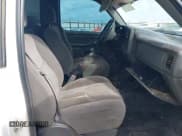 ✅ 2007 Chevrolet Silverado 2500HD Work Truck • VIN: 1GBHC24U97E196735 • Lot: 41754190. Wystawiony na IAAI z przebiegiem 288 326 mil. Bezpłatny archiwum sprzedaży aukcyjnych z USA i szczegółowy raport historii pojazdu na DreamBid. Zdjęcie 5.