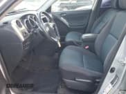 ✅ 2005 Toyota Matrix XR • VIN: 2T1LR30E05C390613 • Lot: 91686875. Listed on Copart with 124,168 mi. Free auction sales archive from the USA and detailed vehicle history report at DreamBid. Image 7.