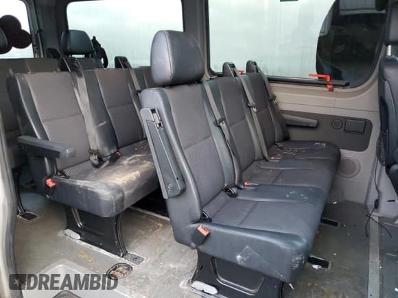 ✅ 2016 Mercedes-Benz Sprinter Passenger • VIN: 8BRPE7DD2GE127639 • Лот: 73295094. Опубликован ранее на Copart с пробегом 139 494 миль. Бесплатный доступ к архиву аукционных продаж из США и подробный отчёт об истории автомобиля на DreamBid. Изображение 12.