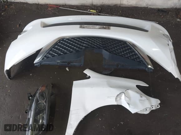 ✅ 2015 Toyota Sienna SE • VIN: 5TDXK3DC1FS528070 • Лот: 41780191. Опубликован ранее на IAAI с пробегом 117 488 миль. Бесплатный доступ к архиву аукционных продаж из США и подробный отчёт об истории автомобиля на DreamBid. Изображение 12.