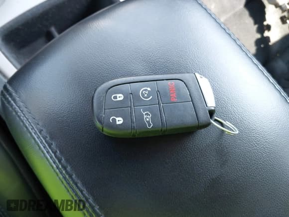 ✅ 2015 Jeep Grand Cherokee Altitude • VIN: 1C4RJFAG5FC704639 • Lot: 43003791. Listed on IAAI with 169,320 mi. Free auction sales archive from the USA and detailed vehicle history report at DreamBid. Image 11.