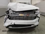 ✅ 2023 Chevrolet Suburban Premier • VIN: 1GNSCFKD1PR196465 • Lot: 80652704. Wystawiony na Copart z przebiegiem 35 054 mil. Bezpłatny archiwum sprzedaży aukcyjnych z USA i szczegółowy raport historii pojazdu na DreamBid. Zdjęcie 5.