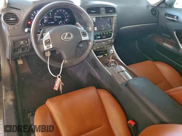 ✅ 2011 Lexus IS 350 C • VIN: JTHFE2C22B2505161 • Lot: 95975385. Listed on Copart with 53,235 mi. Free auction sales archive from the USA and detailed vehicle history report at DreamBid. Image 8.
