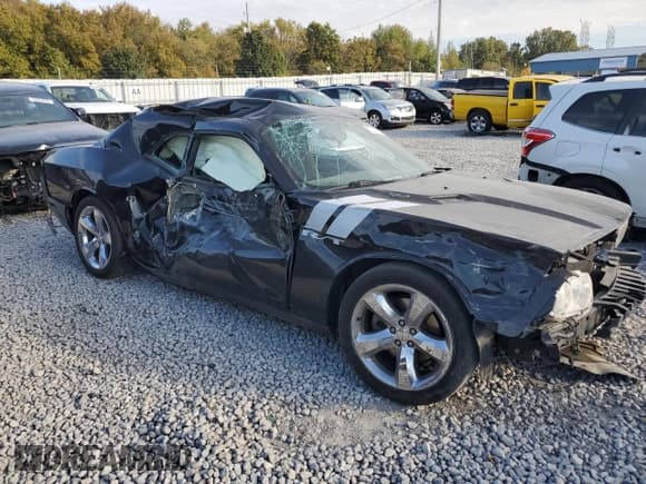 ✅ 2013 Dodge Challenger R/T • VIN: 2C3CDYBT0DH595526 • Lot: 77472664. Wystawiony na Copart z przebiegiem Nie podano. Bezpłatny archiwum sprzedaży aukcyjnych z USA i szczegółowy raport historii pojazdu na DreamBid. Zdjęcie 4.