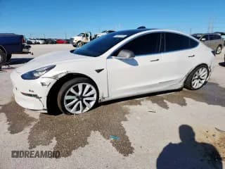 ✅ 2020 Tesla Model 3 Standard Range Plus • VIN: 5YJ3E1EA5LF743846 • Lot: 89911795. Wystawiony na Copart z przebiegiem 68 441 mil. Bezpłatny archiwum sprzedaży aukcyjnych z USA i szczegółowy raport historii pojazdu na DreamBid. Zdjęcie 1.