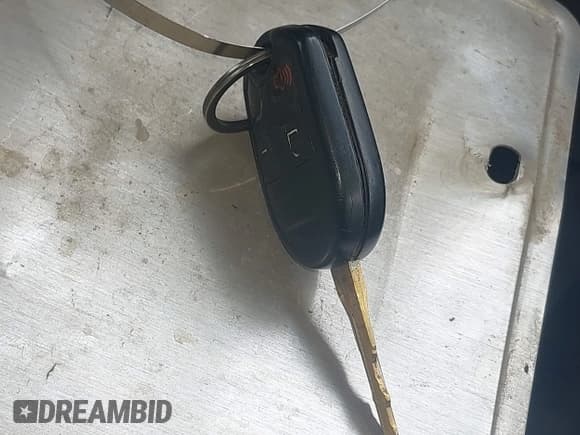 ✅ 2012 Ford F-250 XL • VIN: 1FT7W2BT4CEB57781 • Лот: 42384393. Опубликован ранее на IAAI с пробегом 252 719 миль. Бесплатный доступ к архиву аукционных продаж из США и подробный отчёт об истории автомобиля на DreamBid. Изображение 11.