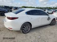 ✅ 2024 Mazda 3 S Preferred • VIN: 3MZBPACM5RM416500 • Лот: 70778675. Опубликован ранее на Copart с пробегом 20 672 миль. Бесплатный доступ к архиву аукционных продаж из США и подробный отчёт об истории автомобиля на DreamBid. Изображение 3.