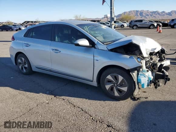 2019 Hyundai Ioniq SEL с VIN KMHC75LC5KU134599, выставлен на аукционе Copart как лот 75652314 с пробегом 73 289 миль миль и Списание • Salvage title. История ставок и продаж доступна на DreamBid. Изображение 4.