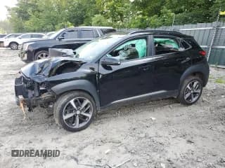 ✅ 2018 Hyundai Kona Limited • VIN: KM8K3CA54JU065516 • Лот: 62009034. Опубликован ранее на Copart с пробегом Не указан. Бесплатный доступ к архиву аукционных продаж из США и подробный отчёт об истории автомобиля на DreamBid. Изображение 1.