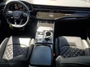 ✅ 2022 Audi SQ8 Premium Plus • VIN: WA1AWBF18ND030887 • Lot: 66504375. Wystawiony na Copart z przebiegiem 35 821 mil. Bezpłatny archiwum sprzedaży aukcyjnych z USA i szczegółowy raport historii pojazdu na DreamBid. Zdjęcie 8.