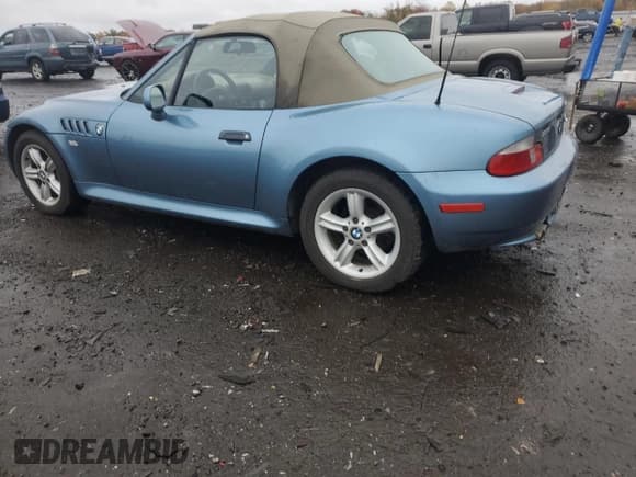 ✅ 2001 BMW Z3 2.5 • VIN: WBACN33451LK48126 • Lot: 90375915. Listed on Copart with 136,872 mi. Free auction sales archive from the USA and detailed vehicle history report at DreamBid. Image 2.