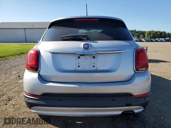 ✅ 2016 FIAT 500X Easy • VIN: ZFBCFXBT8GP381824 • Lot: 71881325. Listed on Copart with 123,903 mi. Free auction sales archive from the USA and detailed vehicle history report at DreamBid. Image 6.