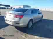 2015 Chevrolet Malibu LT z VIN 1G11C5SL8FF261312, wystawiony jako IAAI lot #43318360 z przebiegiem 294 932 mil mil oraz . Historia ofert i sprzedaży dostępna na DreamBid. Obrazek 4.