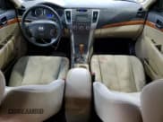 ✅ 2010 Hyundai Sonata GLS • VIN: 5NPET4AC7AH629790 • Lot: 92274165. Wystawiony na Copart z przebiegiem 149 745 mil. Bezpłatny archiwum sprzedaży aukcyjnych z USA i szczegółowy raport historii pojazdu na DreamBid. Zdjęcie 8.