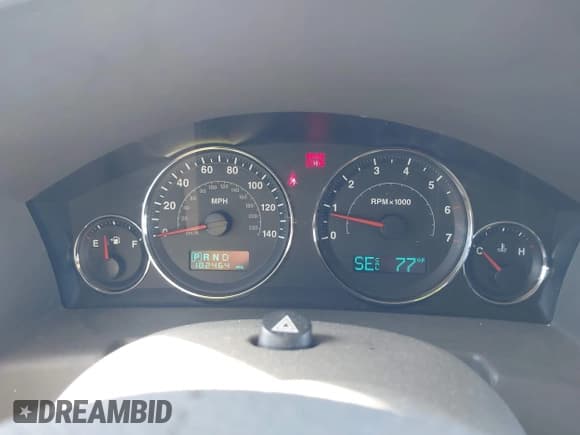 ✅ 2006 Jeep Commander • VIN: 1J8HG48N26C104740 • Лот: 42813918. Опубликован ранее на IAAI с пробегом 182 464 миль. Бесплатный доступ к архиву аукционных продаж из США и подробный отчёт об истории автомобиля на DreamBid. Изображение 7.