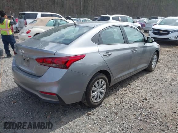 ✅ 2022 Hyundai Accent SE • VIN: 3KPC24A63NE169851 • Лот: 41706204. Опубликован ранее на IAAI с пробегом 26 715 миль. Бесплатный доступ к архиву аукционных продаж из США и подробный отчёт об истории автомобиля на DreamBid. Изображение 4.