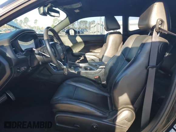 ✅ 2016 Dodge Challenger R/T Plus • VIN: 2C3CDZBT7GH120224 • Lot: 45298535. Listed on Copart with 80,706 mi. Free auction sales archive from the USA and detailed vehicle history report at DreamBid. Image 7.