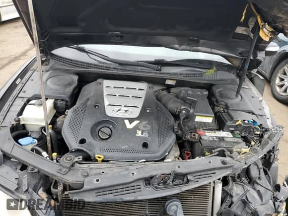 2008 Hyundai Azera Limited with VIN KMHFC46F18A255424, listed as a Copart auction lot 47258205 with 117,522 mi miles and Salvage title. Bid and sale history available at DreamBid. Image 11.