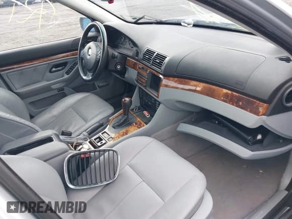 ✅ 2000 BMW 5 Series 540i • VIN: WBADN6349YGM68006 • Lot: 41980995. Wystawiony na IAAI z przebiegiem Nie podano. Bezpłatny archiwum sprzedaży aukcyjnych z USA i szczegółowy raport historii pojazdu na DreamBid. Zdjęcie 5.