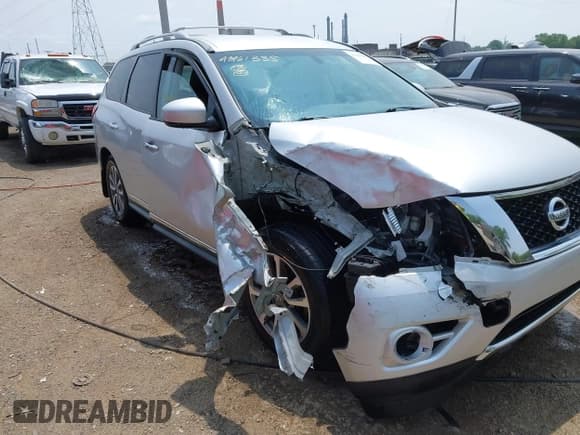 ✅ 2013 Nissan Pathfinder SL • VIN: 5N1AR2MM5DC686734 • Lot: 42461385. Listed on IAAI with 171,071 mi. Free auction sales archive from the USA and detailed vehicle history report at DreamBid. Image 6.
