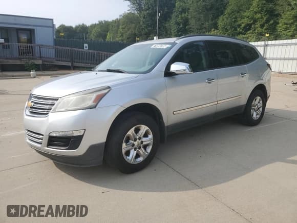 ✅ 2015 Chevrolet Traverse LS • VIN: 1GNKRFED6FJ335030 • Lot: 71094704. Wystawiony na Copart z przebiegiem 157 391 mil. Bezpłatny archiwum sprzedaży aukcyjnych z USA i szczegółowy raport historii pojazdu na DreamBid. Zdjęcie 1.