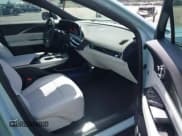 ✅ 2025 Cadillac LYRIQ Sport • VIN: 1GYKPURL4SZ319385 • Lot: 43443630. Wystawiony na IAAI z przebiegiem 616 mil. Bezpłatny archiwum sprzedaży aukcyjnych z USA i szczegółowy raport historii pojazdu na DreamBid. Zdjęcie 5.