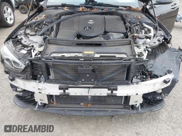 ✅ 2025 Mercedes-Benz C 300 • VIN: W1KAF4HB0SR247118 • Лот: 43766684. Опубликован ранее на IAAI с пробегом 20 748 миль. Бесплатный доступ к архиву аукционных продаж из США и подробный отчёт об истории автомобиля на DreamBid. Изображение 18.