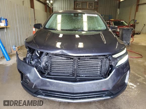 ✅ 2022 Chevrolet Equinox LT • VIN: 2GNAXUEV5N6128848 • Lot: 86069975. Wystawiony na Copart z przebiegiem 67 722 mil. Bezpłatny archiwum sprzedaży aukcyjnych z USA i szczegółowy raport historii pojazdu na DreamBid. Zdjęcie 5.