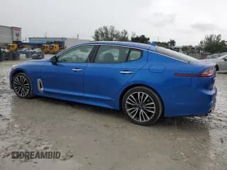 ✅ 2018 Kia Stinger Premium • VIN: KNAE25LA1J6014938 • Lot: 86449535. Wystawiony na Copart z przebiegiem 93 668 mil. Bezpłatny archiwum sprzedaży aukcyjnych z USA i szczegółowy raport historii pojazdu na DreamBid. Zdjęcie 2.