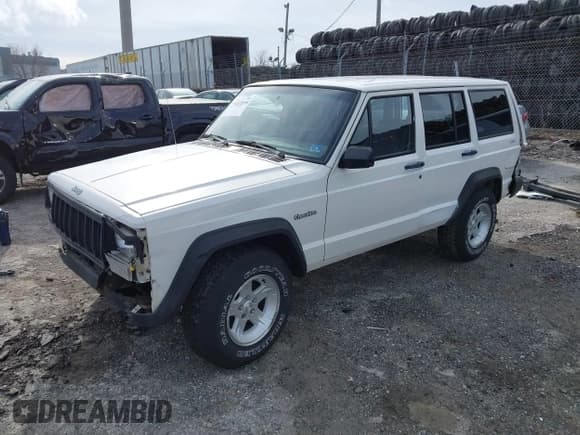 ✅ 1996 Jeep Cherokee Sport • VIN: 1J4FJ68S6TL234012 • Lot: 41571658. Listed on IAAI with 255,817 mi. Free auction sales archive from the USA and detailed vehicle history report at DreamBid. Image 18.