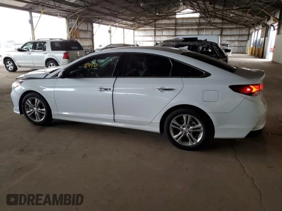 ✅ 2018 Hyundai Sonata Limited • VIN: 5NPE34AF8JH686073 • Lot: 37418593. Listed on Copart with 84,490 mi. Free auction sales archive from the USA and detailed vehicle history report at DreamBid. Image 2.