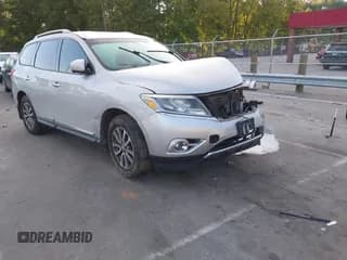 ✅ 2015 Nissan Pathfinder S • VIN: 5N1AR2MM6FC641014 • Lot: 43380672. Wystawiony na IAAI z przebiegiem 131 788 mil. Bezpłatny archiwum sprzedaży aukcyjnych z USA i szczegółowy raport historii pojazdu na DreamBid. Zdjęcie 1.