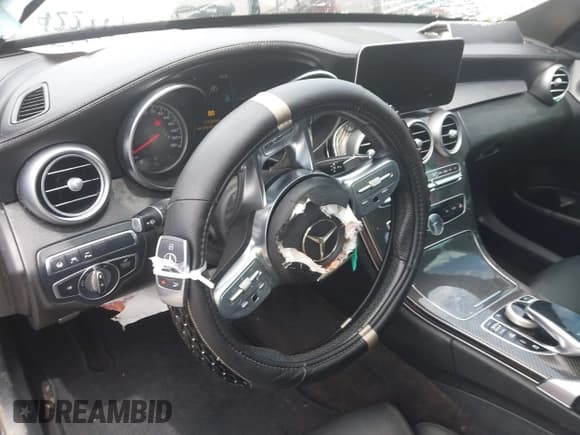 ✅ 2019 Mercedes-Benz C 43 AMG • VIN: 55SWF6EB9KU292191 • Lot: 42231741. Listed on IAAI with 80,572 mi. Free auction sales archive from the USA and detailed vehicle history report at DreamBid. Image 19.
