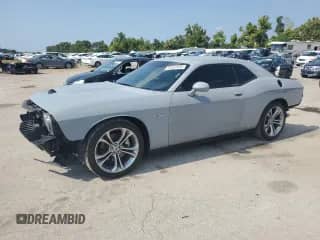 2022 Dodge Challenger R/T с VIN 2C3CDZBT7NH105378, выставлен на аукционе Copart как лот 69267935 с пробегом 58 424 миль миль и Списание • Salvage title. История ставок и продаж доступна на DreamBid. Изображение 1.