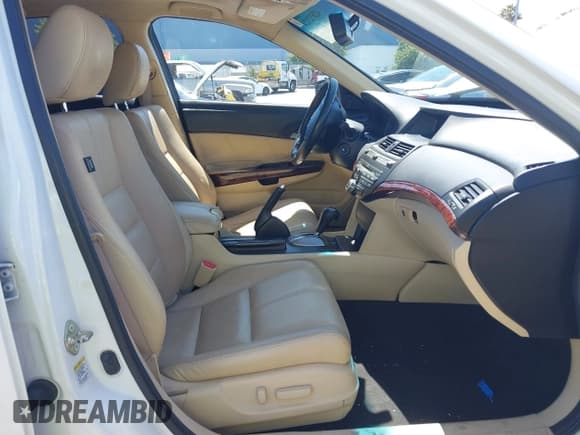 ✅ 2012 Honda Crosstour EX-L • VIN: 5J6TF1H59CL006457 • Lot: 42832324. Listed on IAAI with 106,797 mi. Free auction sales archive from the USA and detailed vehicle history report at DreamBid. Image 5.