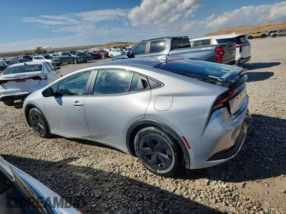 2025 Toyota Prius LE с VIN JTDACAAU0S3054399, выставлен на аукционе Copart как лот 81610355 с пробегом 3 799 миль миль и На запчасти • Non repairable. История ставок и продаж доступна на DreamBid. Изображение 2.