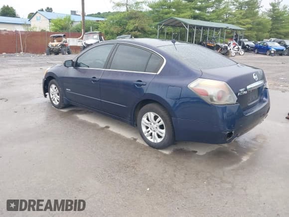✅ 2011 Nissan Altima Hybrid • VIN: 1N4CL2AP9BC169095 • Lot: 42639908. Listed on IAAI with 164,163 mi. Free auction sales archive from the USA and detailed vehicle history report at DreamBid. Image 3.