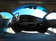 ✅ 1998 Buick Park Avenue Ultra • VIN: 1G4CU5214W4656672 • Lot: 43027096. Wystawiony na IAAI z przebiegiem 72 514 mil. Bezpłatny archiwum sprzedaży aukcyjnych z USA i szczegółowy raport historii pojazdu na DreamBid. Zdjęcie 20.