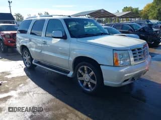 ✅ 2003 Cadillac Escalade • VIN: 1GYEK63NX3R318292 • Лот: 43428045. Опубликован ранее на IAAI с пробегом 218 911 миль. Бесплатный доступ к архиву аукционных продаж из США и подробный отчёт об истории автомобиля на DreamBid. Изображение 1.