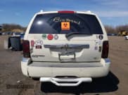 ✅ 2008 Chrysler Aspen Limited • VIN: 1A8HW58NX8F142131 • Lot: 52396535. Wystawiony na Copart z przebiegiem Nie podano. Bezpłatny archiwum sprzedaży aukcyjnych z USA i szczegółowy raport historii pojazdu na DreamBid. Zdjęcie 6.