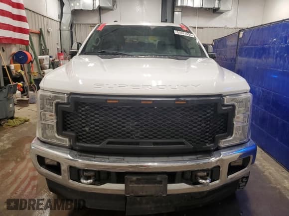 ✅ 2017 Ford F-350 Lariat • VIN: 1FT8W3BT4HED42205 • Lot: 91011055. Listed on Copart with Not provided. Free auction sales archive from the USA and detailed vehicle history report at DreamBid. Image 5.