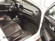 ✅ 2021 Kia Forte GT-Line • VIN: 3KPF34AD9ME414725 • Lot: 43665827. Wystawiony na IAAI z przebiegiem 37 988 mil. Bezpłatny archiwum sprzedaży aukcyjnych z USA i szczegółowy raport historii pojazdu na DreamBid. Zdjęcie 5.