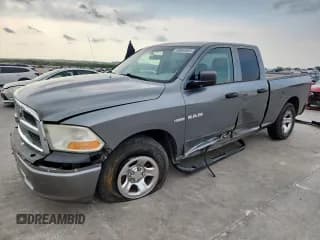 ✅ 2009 Dodge 1500 SLT • VIN: 1D3HB18T79S809053 • Lot: 69664065. Wystawiony na Copart z przebiegiem 236 666 mil. Bezpłatny archiwum sprzedaży aukcyjnych z USA i szczegółowy raport historii pojazdu na DreamBid. Zdjęcie 1.