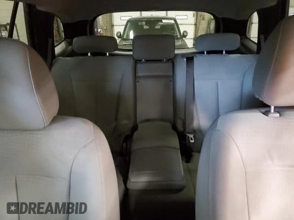 ✅ 2010 Hyundai Santa Fe GL • VIN: 5NMSG3AB3AH411920 • Lot: 51148425. Listed on Copart with 230,144 mi. Free auction sales archive from the USA and detailed vehicle history report at DreamBid. Image 10.