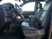 ✅ 2023 Chevrolet Tahoe LT • VIN: 1GNSKNKD7PR353641 • Lot: 86309995. Wystawiony na Copart z przebiegiem 68 326 mil. Bezpłatny archiwum sprzedaży aukcyjnych z USA i szczegółowy raport historii pojazdu na DreamBid. Zdjęcie 7.